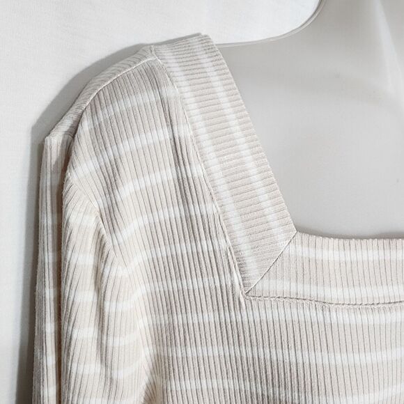 Chico's Womens Top Size 2 Large Beige White Striped Rib Knit Stretch Square Neck - Picture 4 of 9